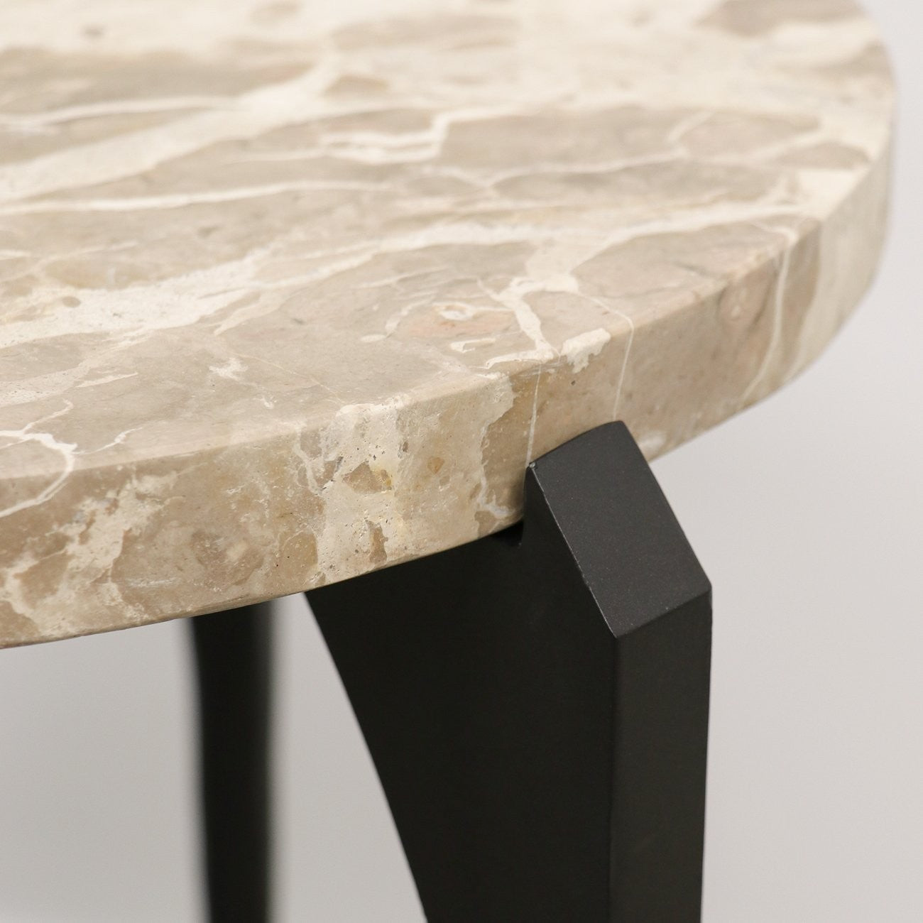 ARIANA COFFEE TABLE - BEIGE: 920x920x380mm